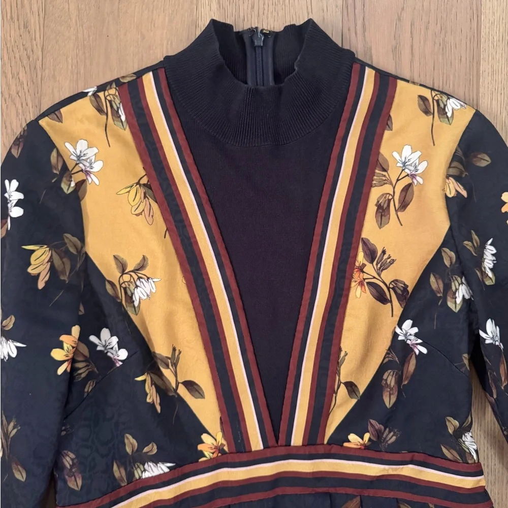 Ted Baker Floral Navy and Yellow Dress size 2 - Picture 5 of 9